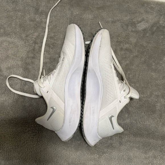 Nike Air Zoom Pegasus 38 - Used great condition - Picture 2 of 6